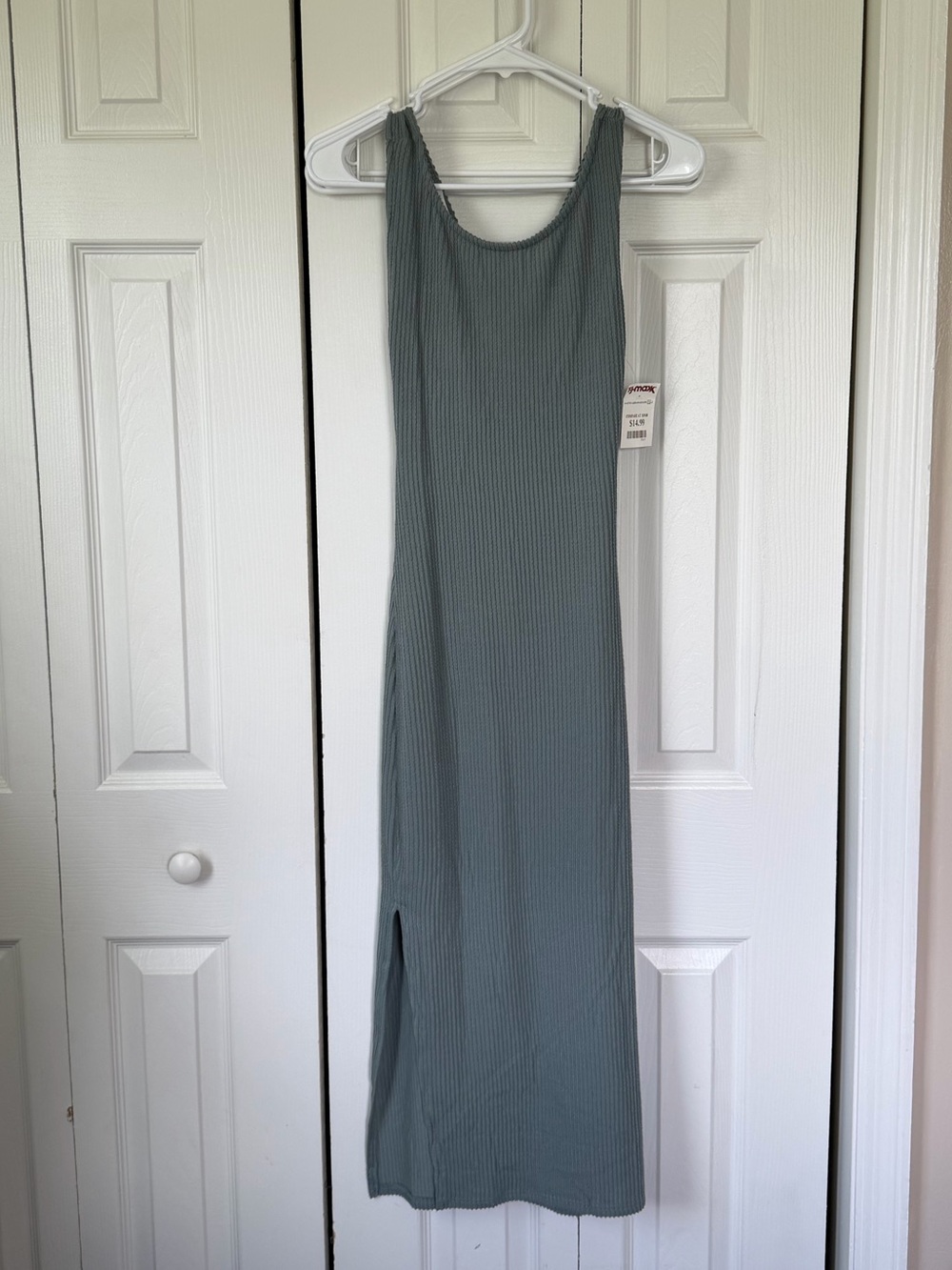 Ribbed maxi dress